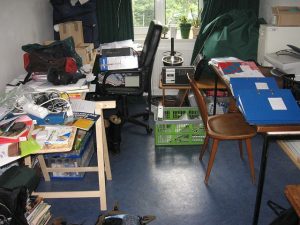 living-room-clutter