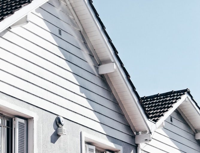 Customize Your Home- 4 Roofing Materials to Consider for Extreme Climates